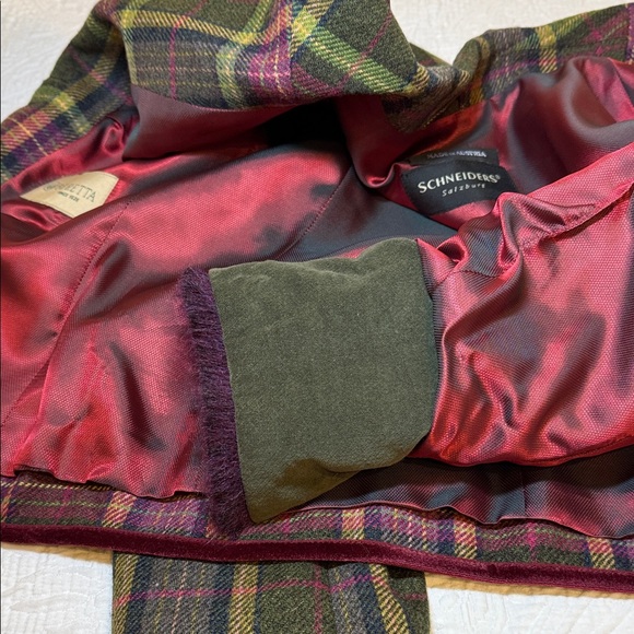 Schneider of Salsburg/Beretta Italy 🇮🇹 Women's Multicolor Lambswool Plaid Blazer - Picture 9 of 13